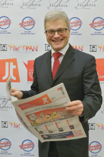 (c) Phat-Tran, 2015 (c) Phat-Tran, 2015