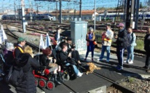 HANDI SOCIAL et 16 personnes à mobilité réduite face à 4 professionnels du transport discriminatoire : AEROPORT TOULOUSE BLAGNAC, AIRBUS, AIR FRANCE et SNCF