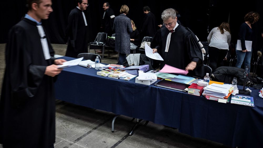 me-christophe-leguevaques-a-l-ouverture-du-proces-sur-la-nouvelle-formule-du-levothyrox-le-3-decembre-2018_6156962 me-christophe-leguevaques-a-l-ouverture-du-proces-sur-la-nouvelle-formule-du-levothyrox-le-3-decembre-2018_6156962