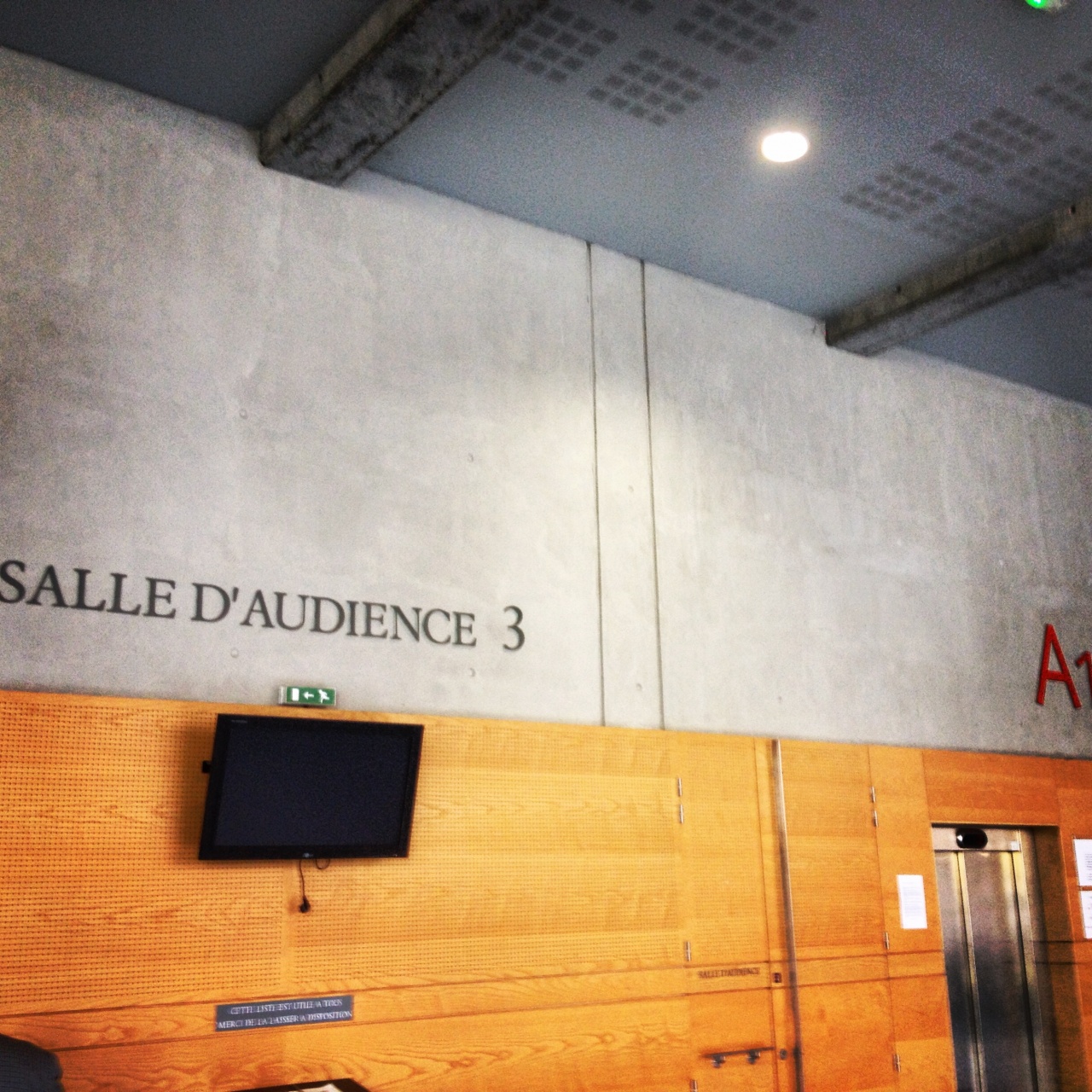 Salle audience TGI Toulouse (n° 3) Salle audience TGI Toulouse (n° 3)